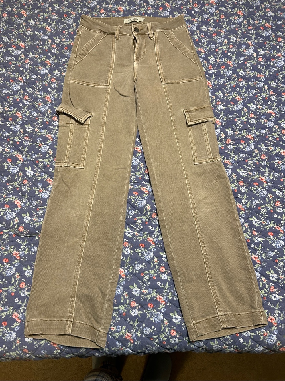 Hidden Brand Khaki Cargo Pants